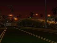 Idlewood (16).jpg (92 kB) El puente que lleva a East Los Santos.