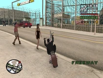 CJ llegando al aeropuerto.