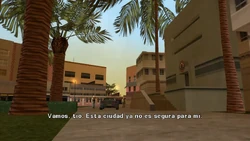 Martínez y el agente en la comisaría.