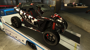 El Outlaw que apareció en exhibición como vehículo del podio en el Club de coches de LS en la Semana Uranus Lozspeed.