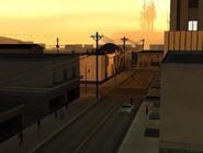 El barrio al atardecer.
