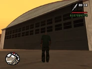 Hangar donde se guarda el AT-400.