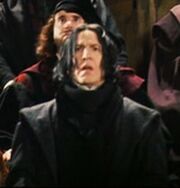 200px-Snape Jinxing Quirrell