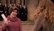 P5 Umbridge echa a Trelawney en 1996