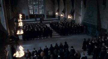 Asamblea espontanea en el Gran Comedor Harry Potter Wiki Fandom