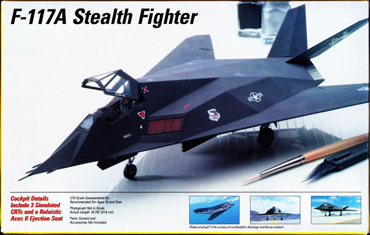 Testors/Italeri 1/72 654 F-117A Stealth Fighter