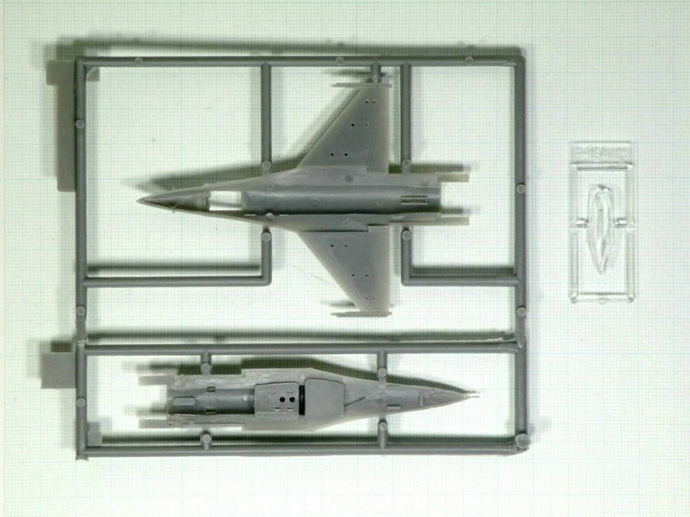 Maquette Italeri 1/144 F-16A Fighting Falcon – Dragon – Blister – Occasion Comme Neuf