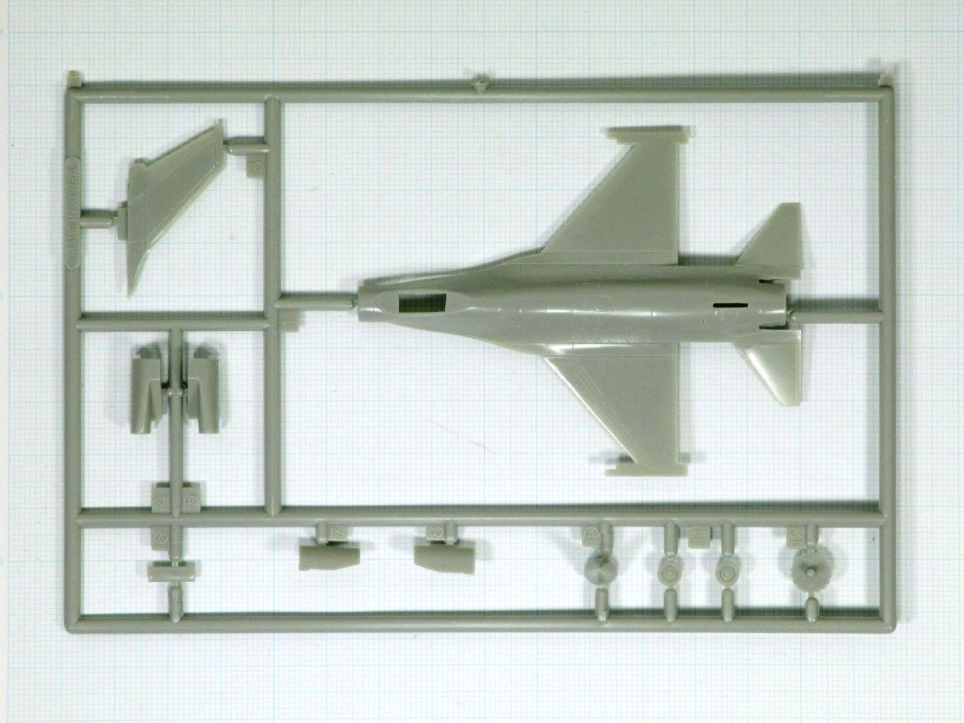 Academy 1/144 Lockheed Martin F-16A/C Fighting Falcon