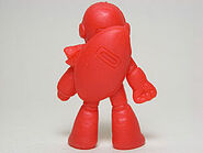 Figura de Proto Man de la serie "Rockman 6" de Bandai, 1994. Incluye de accesorio el escudo Proto Shield.