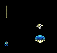 Dr. Wily saltando de su platillo volador para convertirse en Alien en "Mega Man 2", NES.