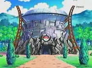 Gimnasio Pokémon de Ciudad Canal. Está lleno de rocas. Especializado en Pokémon tipo acero.