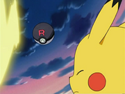 EE01 Poké Ball del Team Rocket