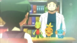 EP879 Profesor Abedul ofreciendo Pokémon inicial a Scottie