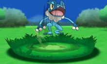 Frogadier usando bote en la sexta generación.