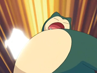 Snorlax de Roman usando megapuño.