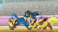 EP770 Lucario VS Flareon.png (114 kB) Flareon de Virgil usando doble equipo.