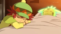 Mairin durmiendo junto a  enfermo.