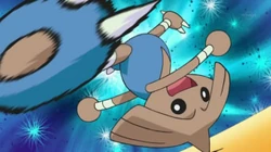 EP615 Hitmontop usando patada giro