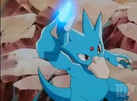 Golduck usando Psiquico.