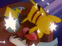 EP240 Piloswine usando furia.png (68 kB) ...que golpea al Pikachu de Ash.
