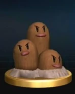Trofeo de Dugtrio en Brawl.
