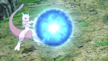 Mewtwo usando esfera aural en el EE12.