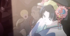 EVOL07 Komomo entrando en escena.png (382 kB) Komomo apareciendo con una Cebo Ball decorando su cabello.