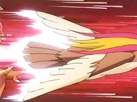 Pidgeot de Falkner usando ataque ala contra el Charizard de Ash.