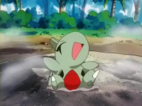 Larvitar jugando alegremente.