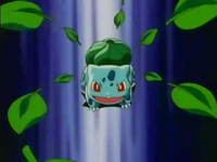 Bulbasaur de Ash usando hoja afilada.