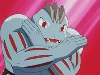 Machoke de Chuck/Aníbal usando tajo cruzado.
