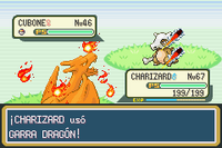 Charizard usando garra dragón en la tercera generación.