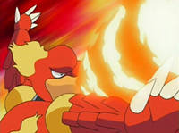 Magmar de Paul/Polo usando giro fuego.