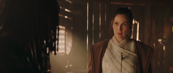 Indara fue apuñalada en el corazón por uno de los cuchillos de Mae.