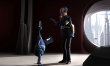 El Teniente Divo investigando.