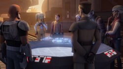 Hondo y los rebeldes planean una misión de reconocimiento en la Estación Reklam.