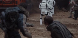 Caysin Bog es testigo de un ataque de los Partisanos de Saw Gerrera en Jedha.