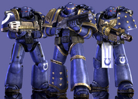 Ultramarines con servoarmadura Mk. VI Corvus (fanart por Yare Yare Dong).