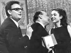 Gigliola Cinquetti receiving the Grand Prix award.