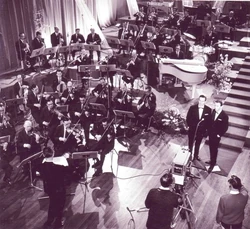 The orchestra accompanying De Spelbrekers.