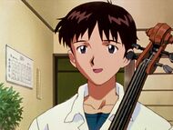 Shinji Ikari tocando el violonchelo