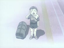 Pequeño Shinji abandonado por su padre.jpg