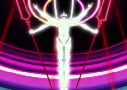 Ева 13 с копьями и нимбами, застывшая возле дверей.