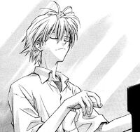 Kaworu tocando