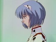 Episodio 5 Rei Ayanami piensa en Gendo