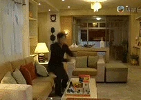 Lau7d83.gif (975 KB) Lau7d83