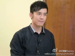 6c430536jw1dl2s9srwodj.jpg (33 KB) 形象改造前