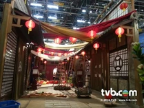 九流寨的原型是九龍城寨，網民讚場景奇幻美麗[17]