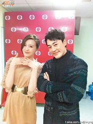 0125-00470-037b1.jpg (89 KB) 初出道的吳若希,因與林峯合照,惹來罵戰。