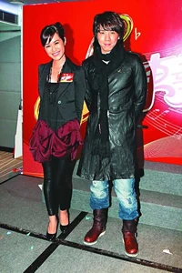 張繼聰與梁嘉琪這對舊情人多年後大方合照